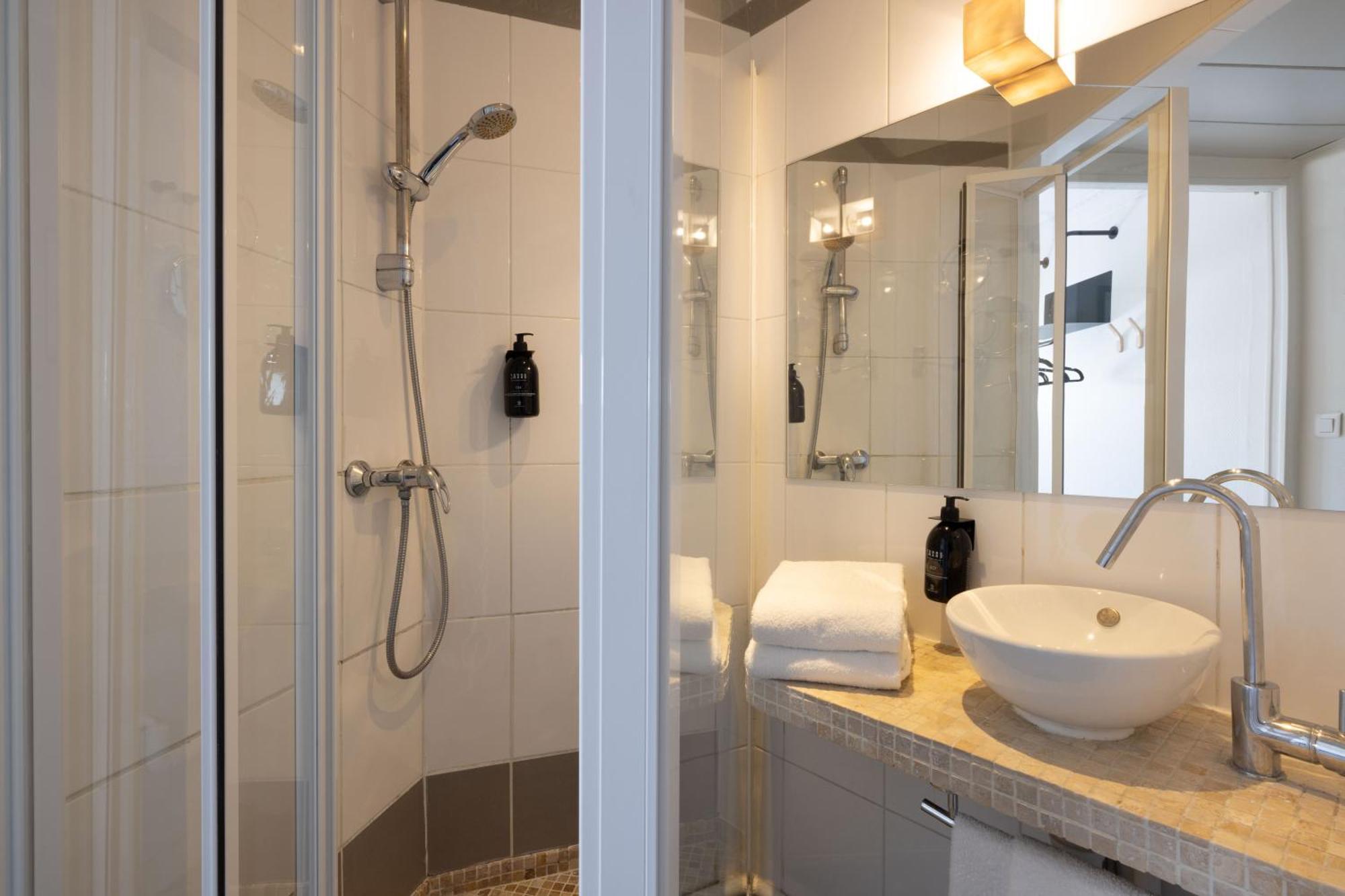 Hotel Korner Montparnasse Париж Екстериор снимка